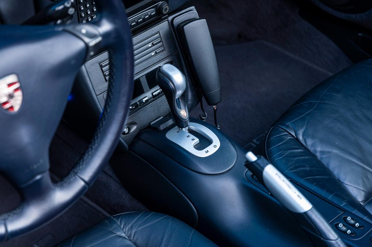 Porsche 911 Carrera 4S cat Cabriolet