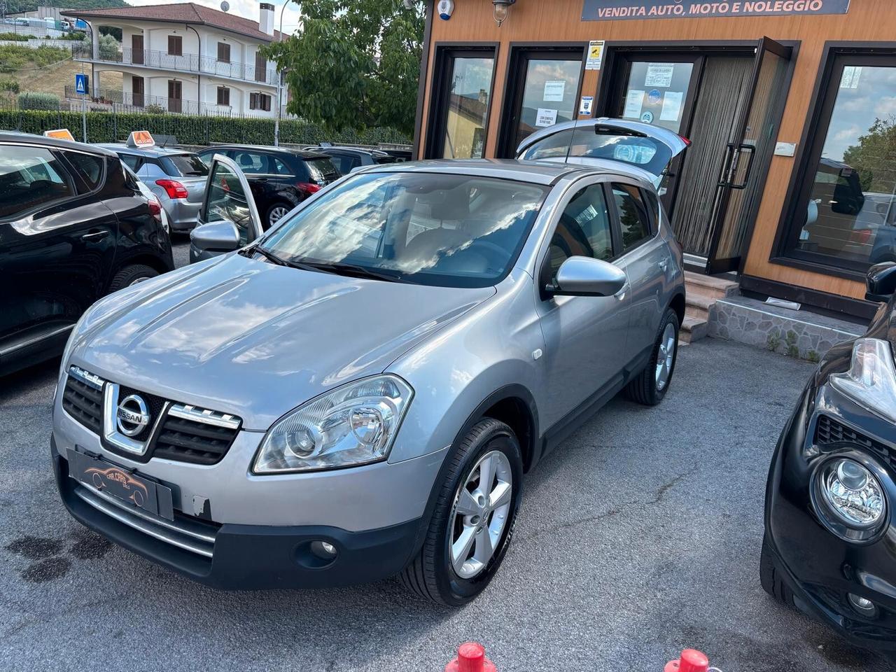 Nissan Qashqai 2.0 dCi DPF 4WD Tekna