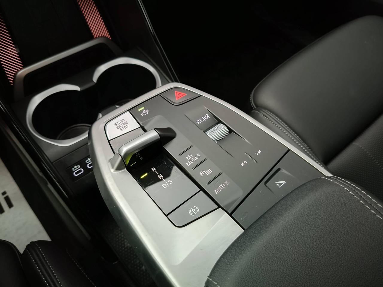 BMW X1 U11 - X1 xdrive23d mhev 48V MSport Pro auto