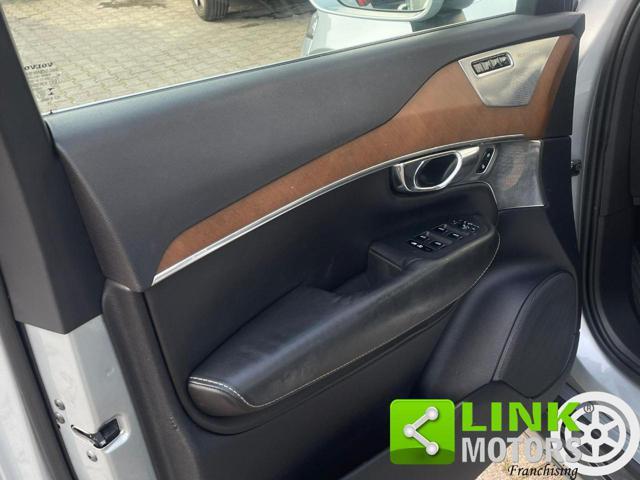 VOLVO XC90 D5 AWD Geartronic 7 posti Inscription