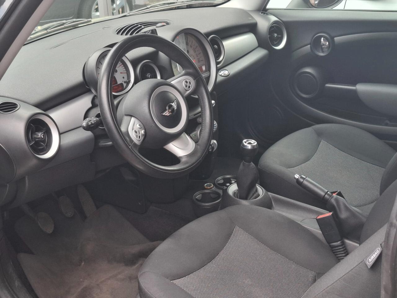Mini Mini 1.4 16V One Chili ok neopatentati
