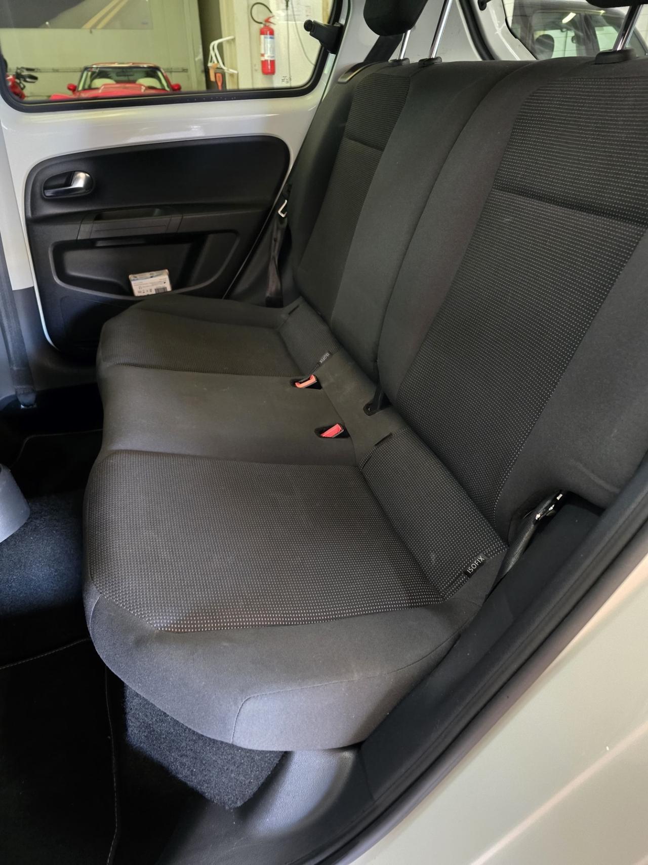 Volkswagen up! 1.0 5p. move up!