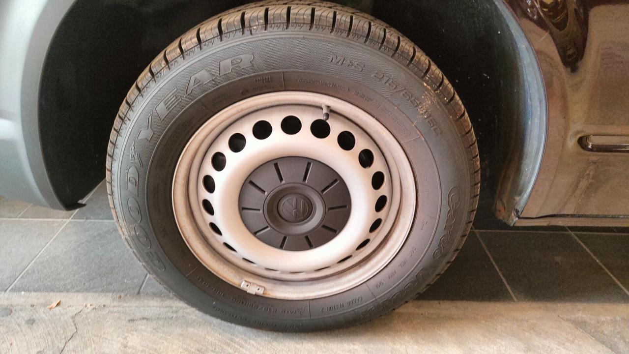 Volkswagen California CARAVELLE 2.0TDI TETTO A SOFFIETTO OMOLOGATO CAMPER