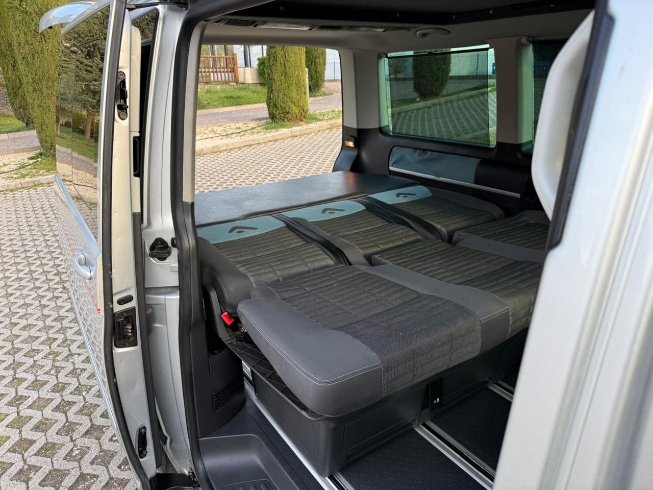 T5 Multivan 2.5 TDI/130CV California Beach