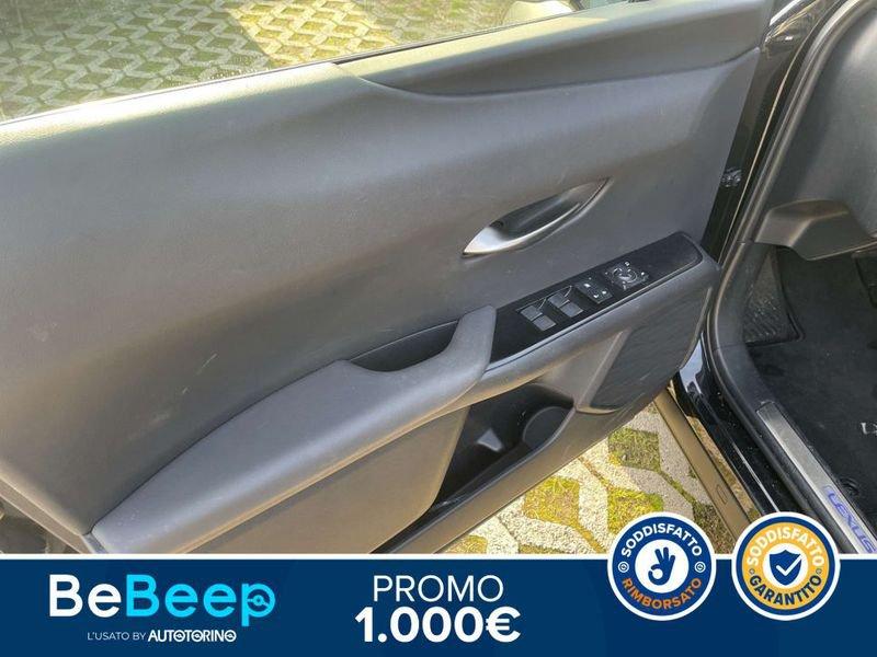 Lexus UX 250H 2.0 PREMIUM 2WD CVT MY20