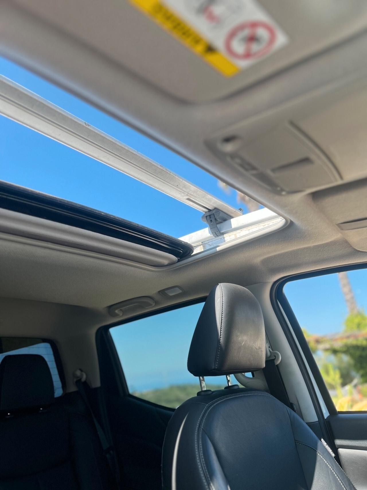 Nissan Navara 2.3 dCi 4WD Double Cab N-Connecta