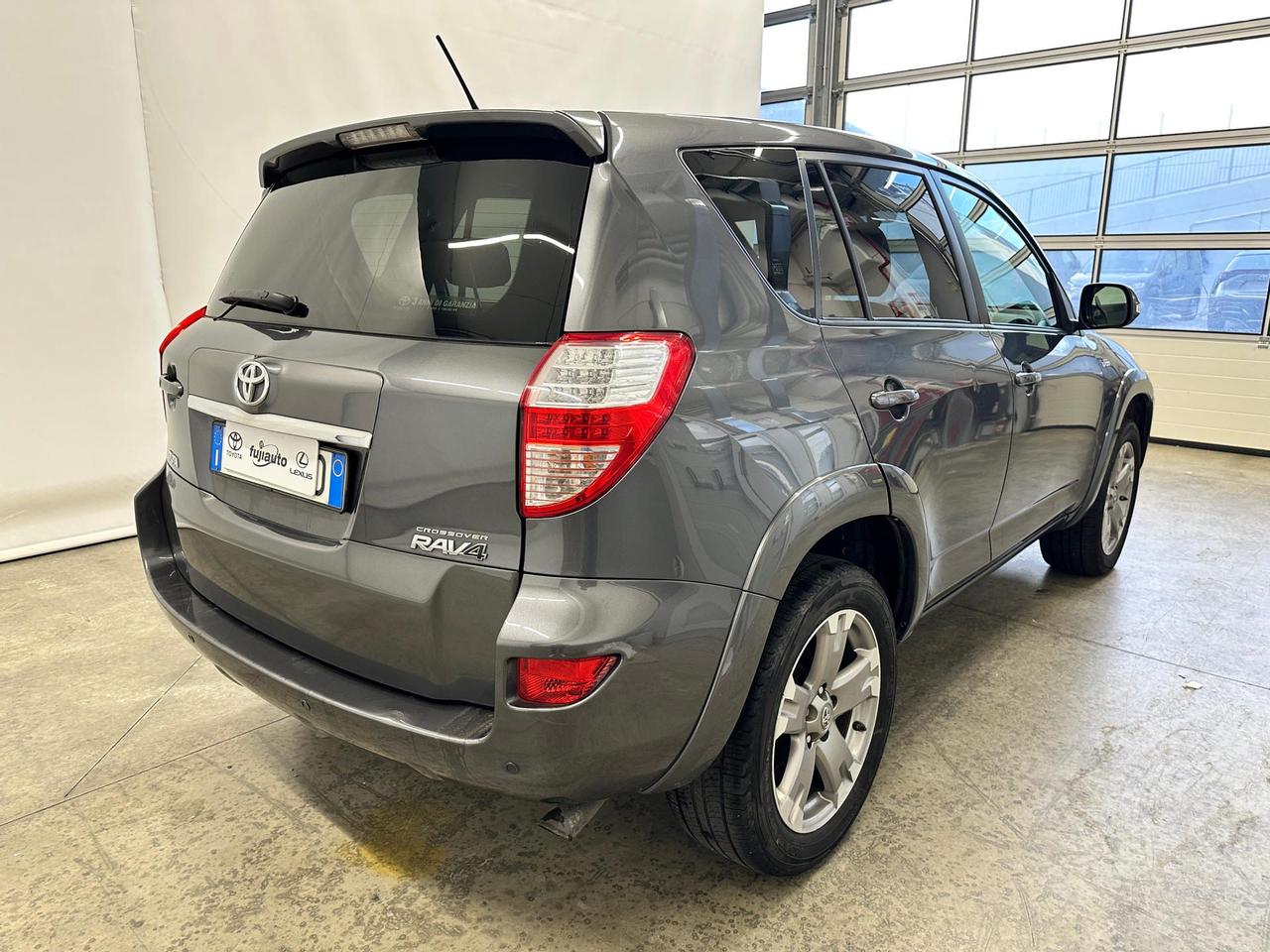 Toyota RAV4 2.2 d-cat Luxury 177cv my09