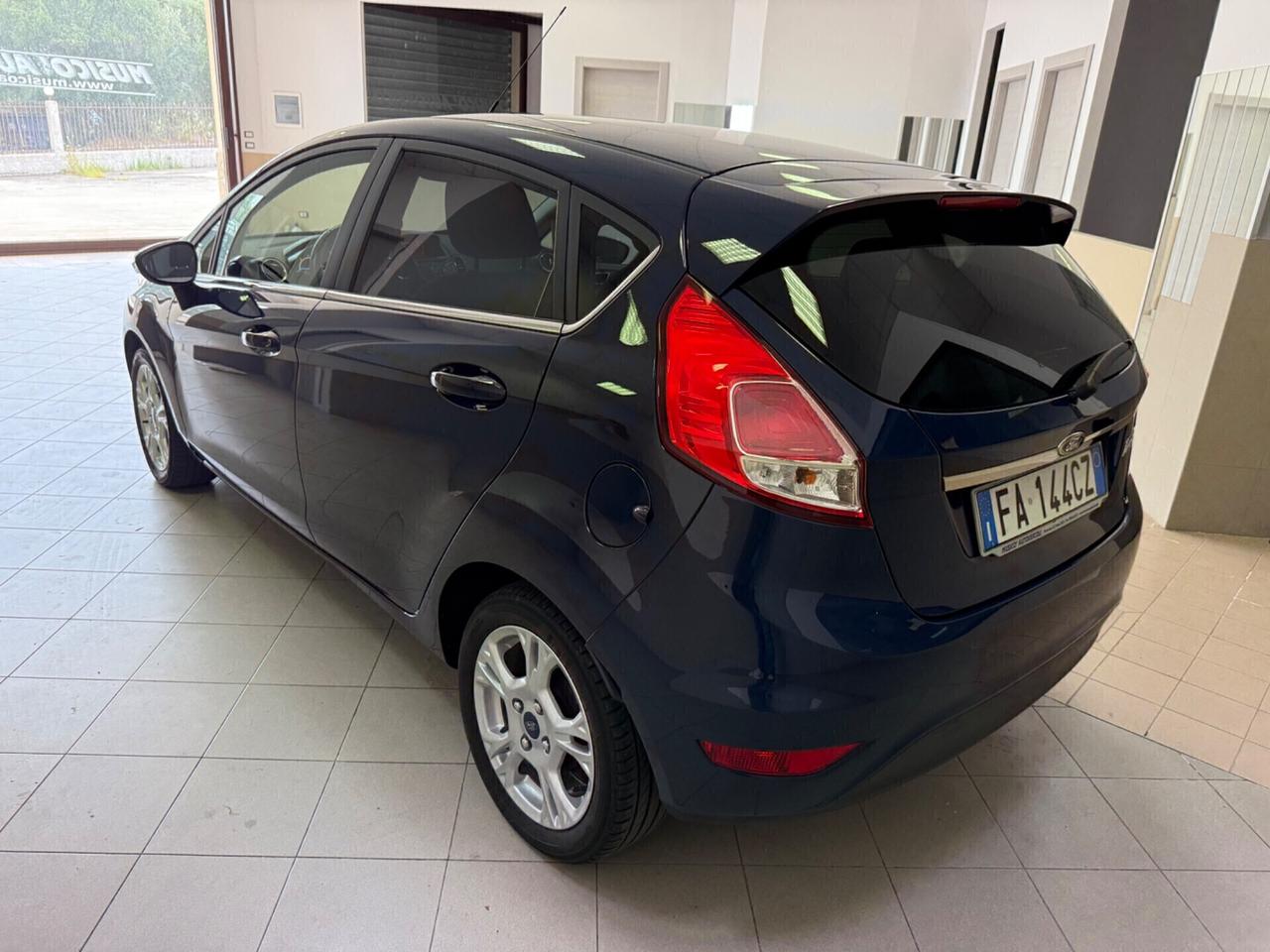 Ford Fiesta 1.5 TDCi 75CV 5 porte Titanium
