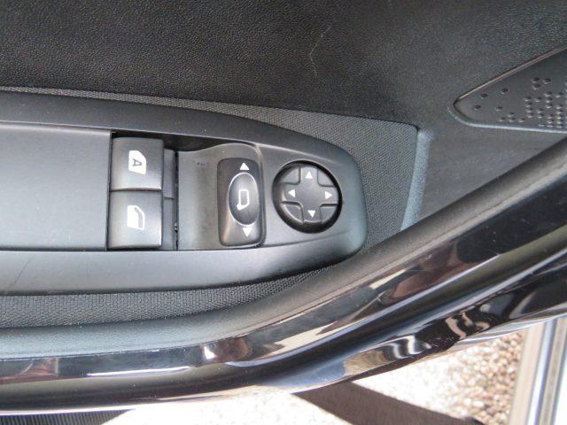 PEUGEOT 208 PureTech 82 5 porte Active neopatentati