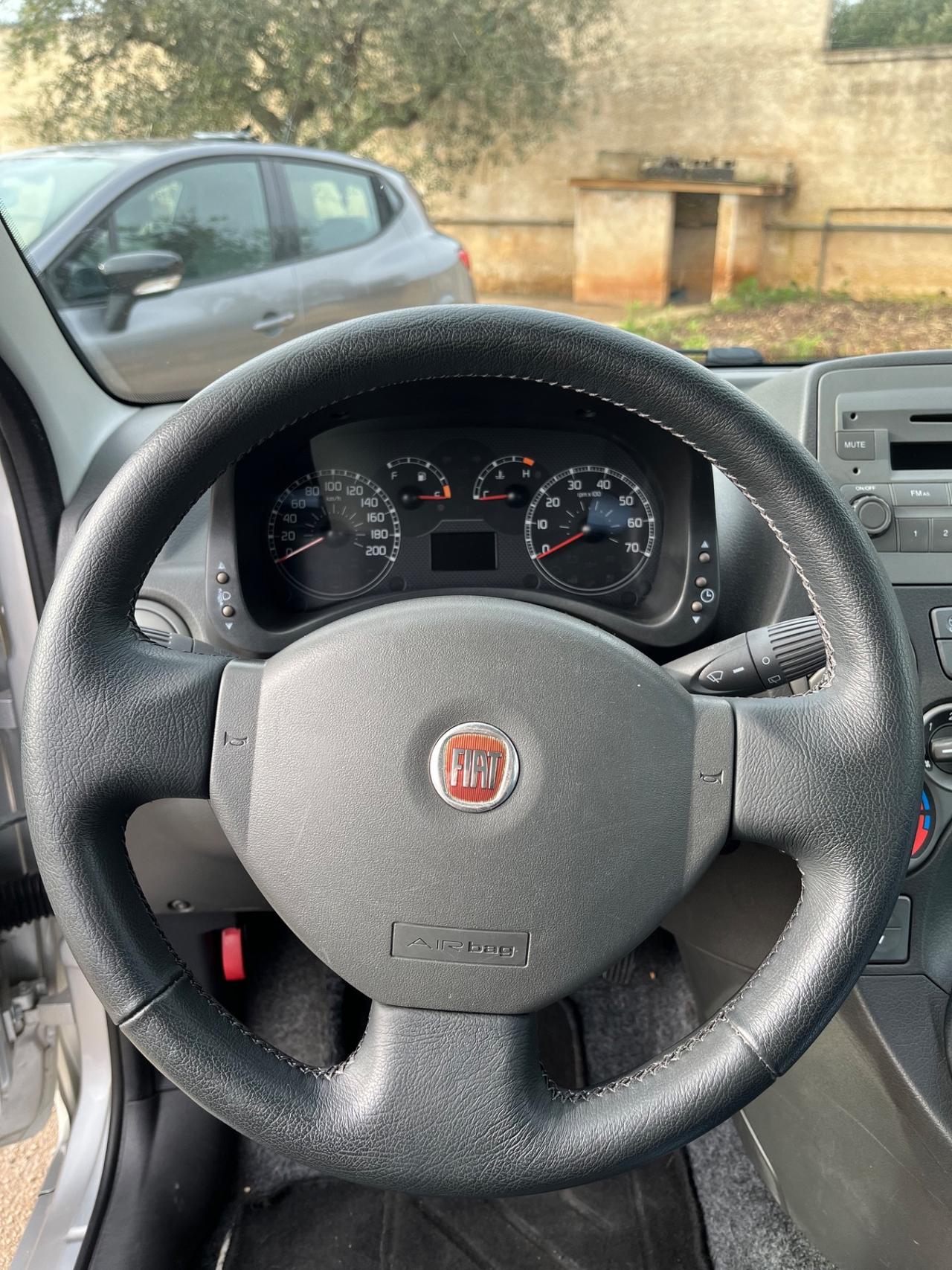 Fiat Panda 1.3 MJT 16V DPF 4x4 Climbing