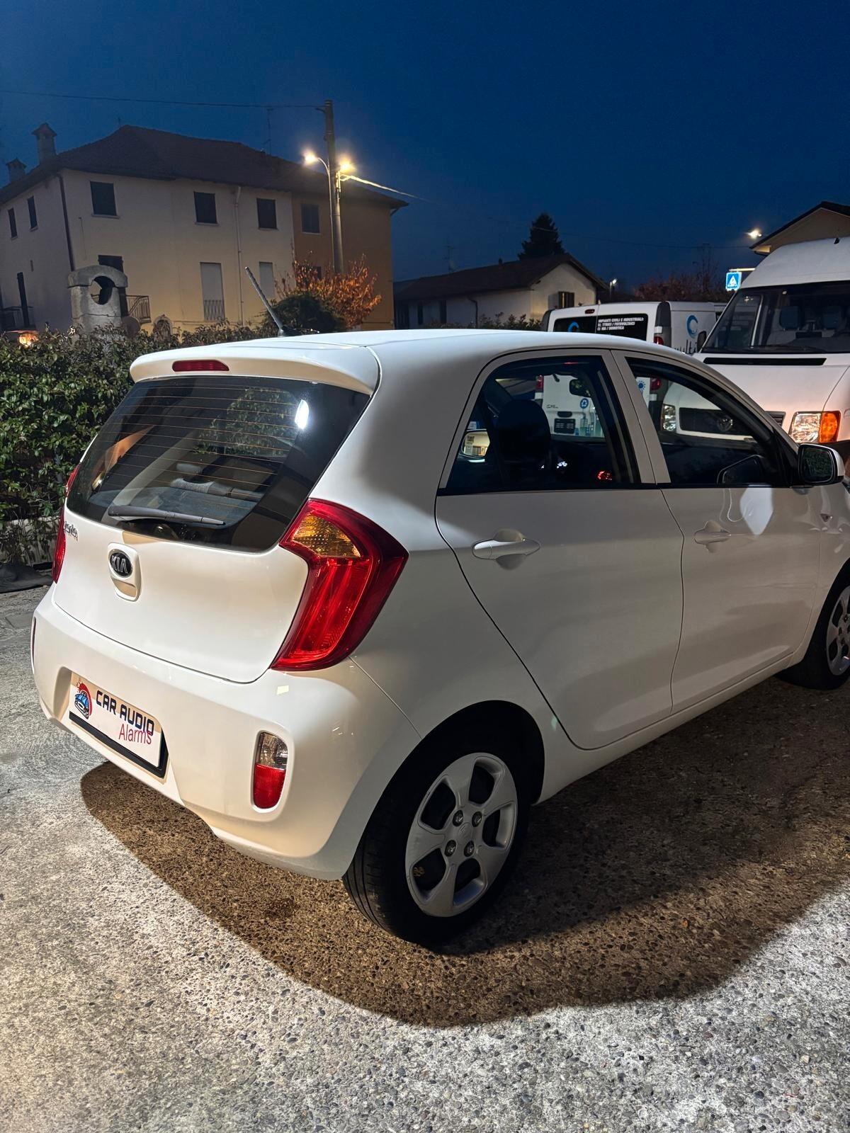 Kia Picanto 1.0 12V 5 porte Glam - NEOPATENTATI