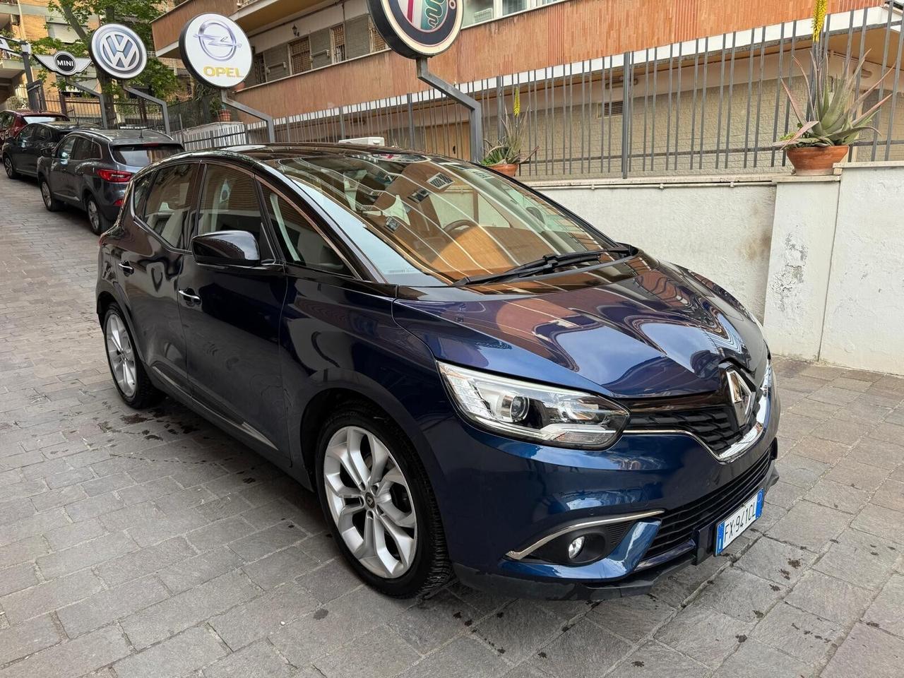 RENAULT Scenic TCe 140CV Intens