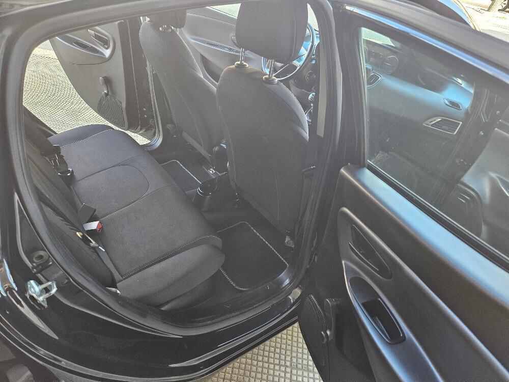 Lancia Ypsilon 1.0 FireFly 5 porte S&S Hybrid Silver