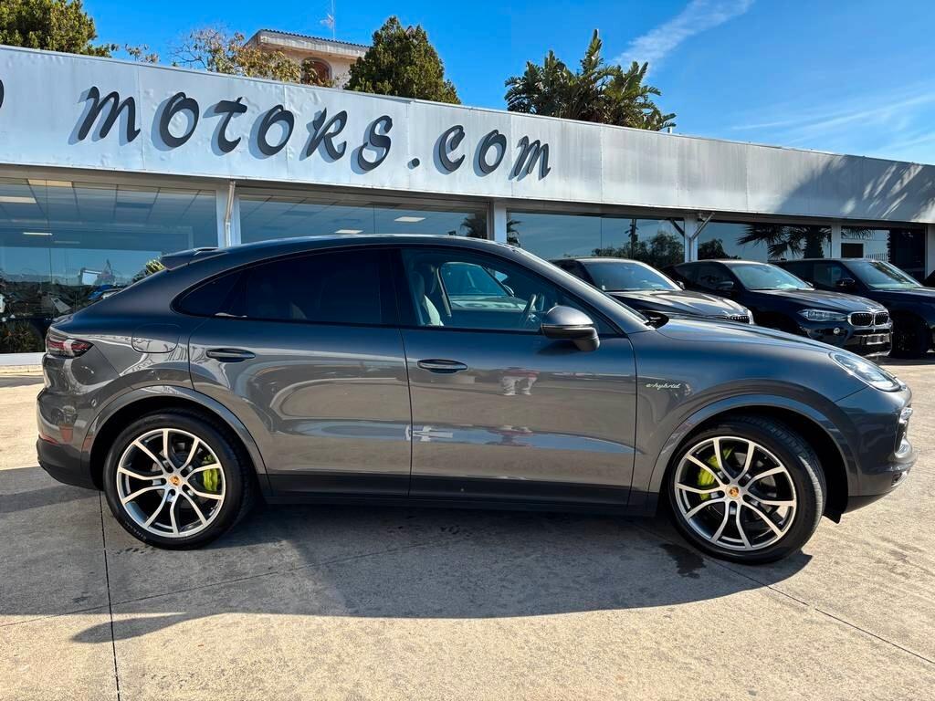 Porsche Cayenne 3.0 E-Hybrid 2022/solo 87.000 KM IVA ESPOSTA Tua a soli 759 Euro al mese