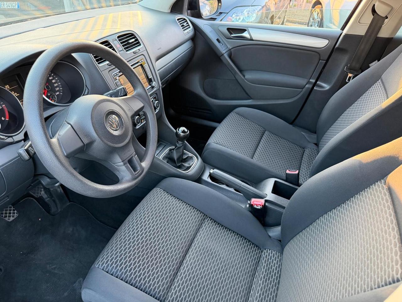 Volkswagen Golf 1.6 TDI DPF 5p. Trendline-04/2010