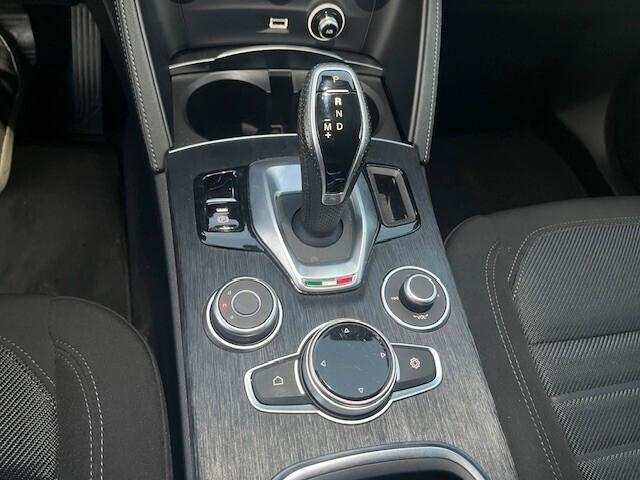 Alfa Romeo Stelvio 2.2 Turbodiesel 190 CV AT8 Q4 Business