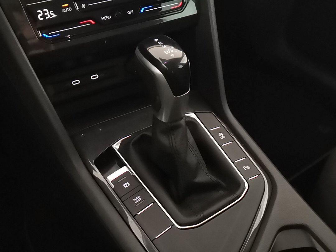 VOLKSWAGEN Tiguan II 2021 - Tiguan 1.5 tsi Elegance 150cv dsg