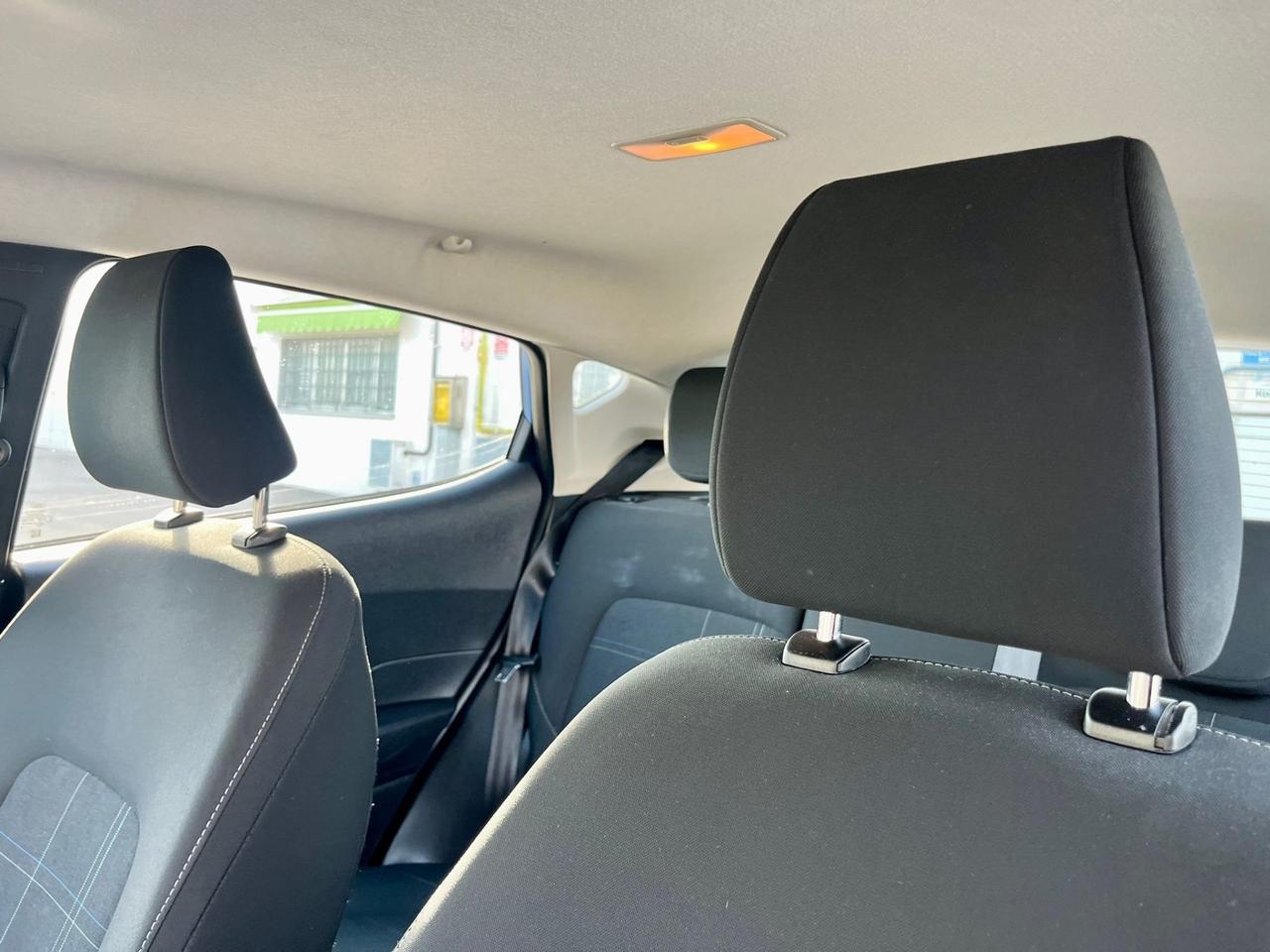 Ford Fiesta 1.1benz 2019 108.000km perfetta per neopatentati