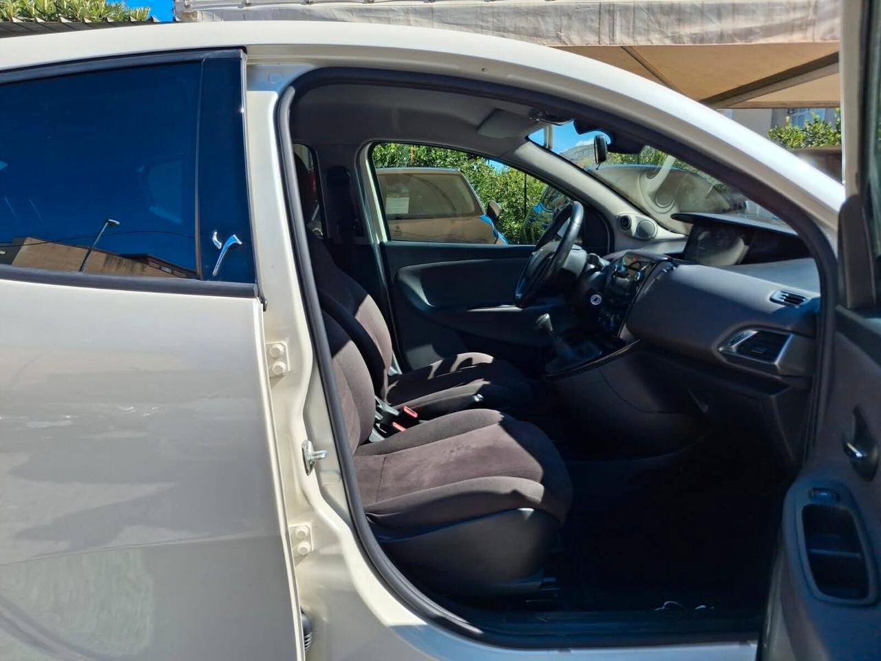 Lancia Ypsilon 1.3 MJT 16V 95 CV 5 porte S&S Gold