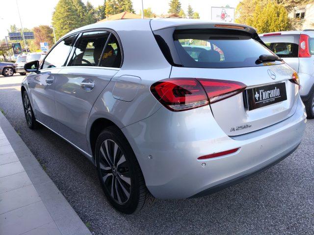 MERCEDES-BENZ A 250 Automatic EQ-Power Business