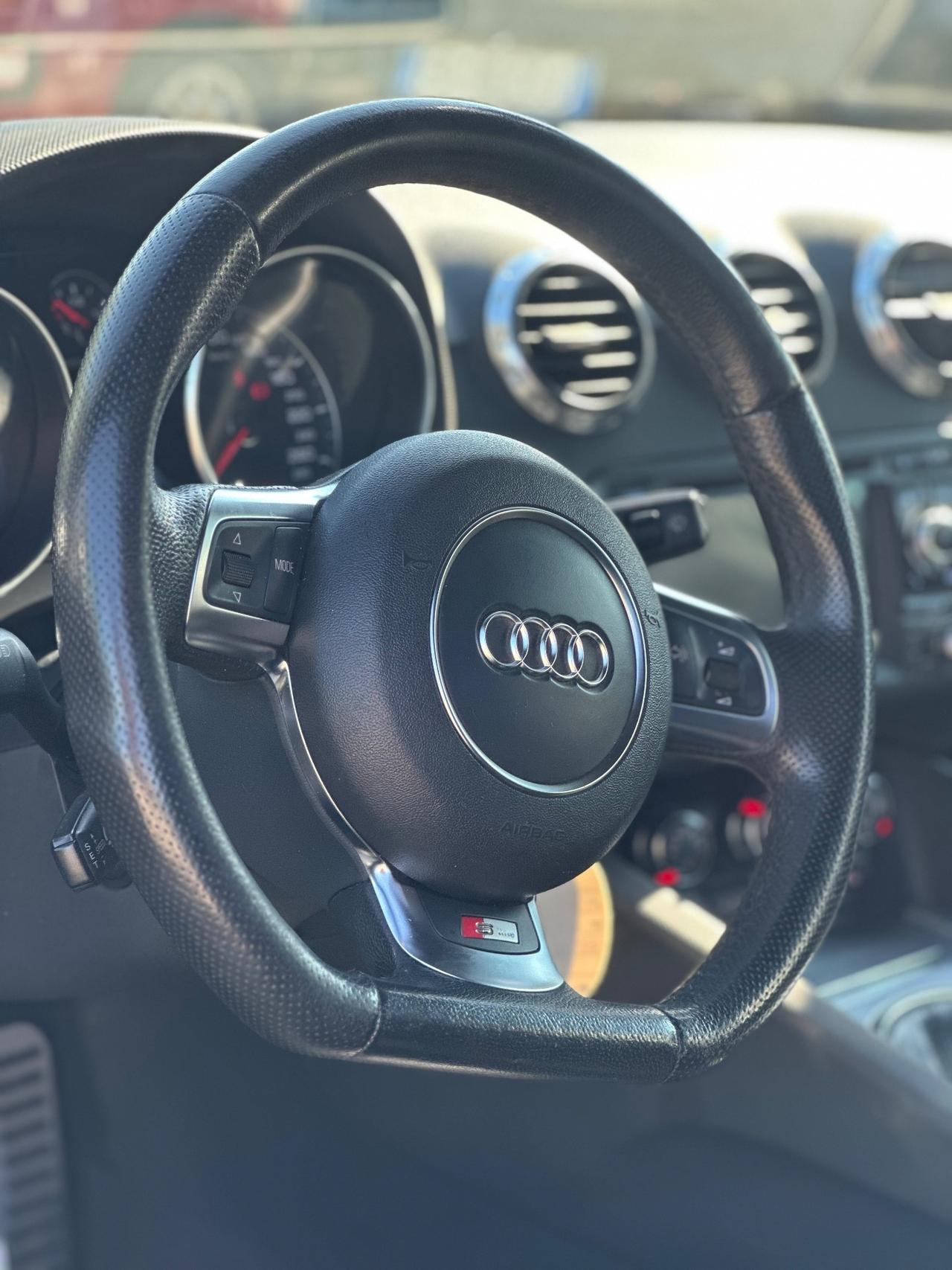Audi TT Coupé 2.0 TFSI GPL S-LINE