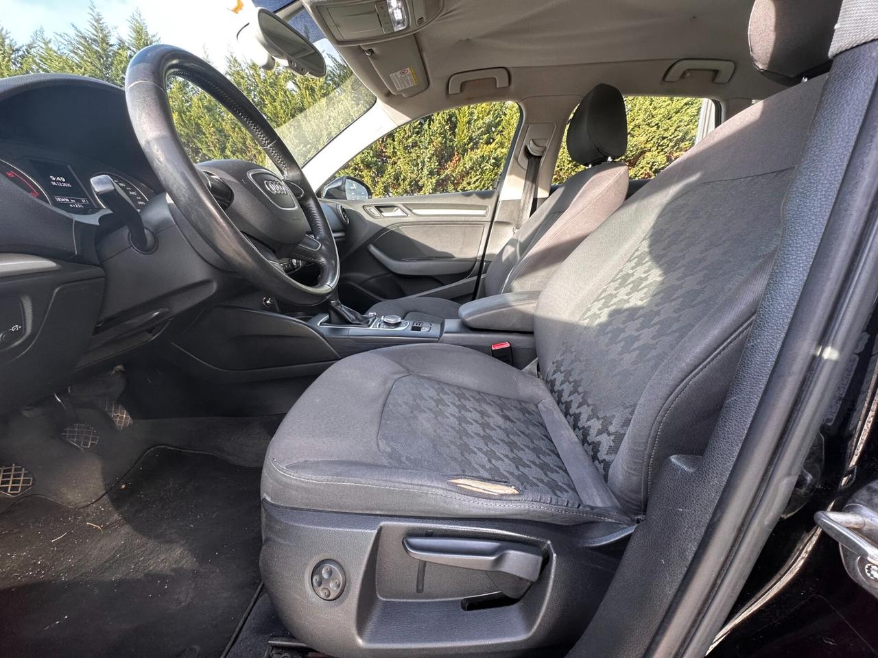 Audi A3 SPB 30 TDI Business Advanced