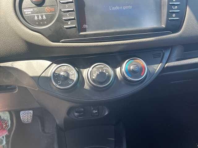 Toyota Yaris 1.0 72 CV 5 porte Cool