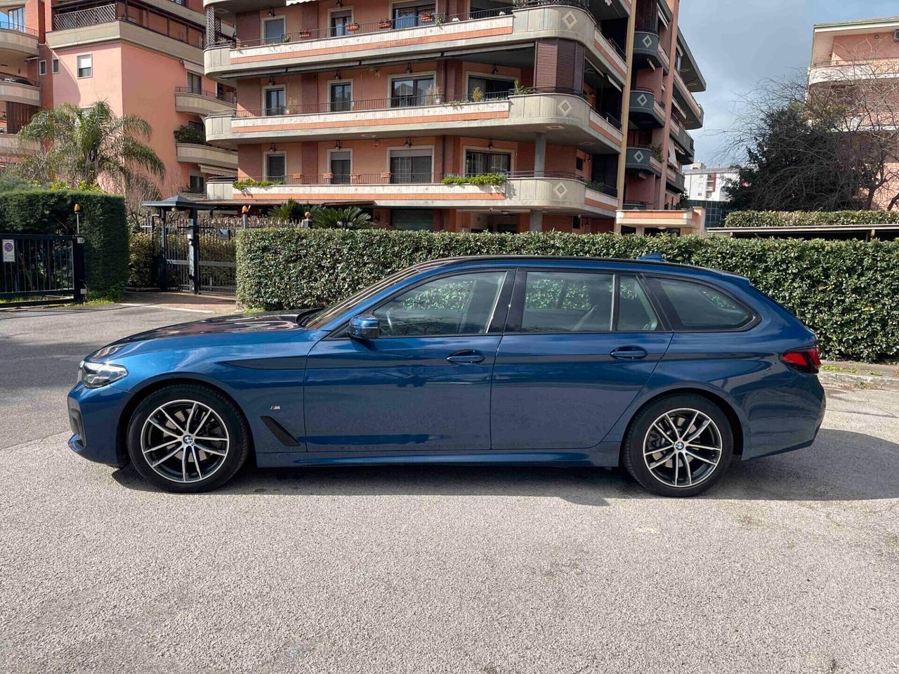 Bmw 518d Touring Ibrida Diesel automatica M-Sport