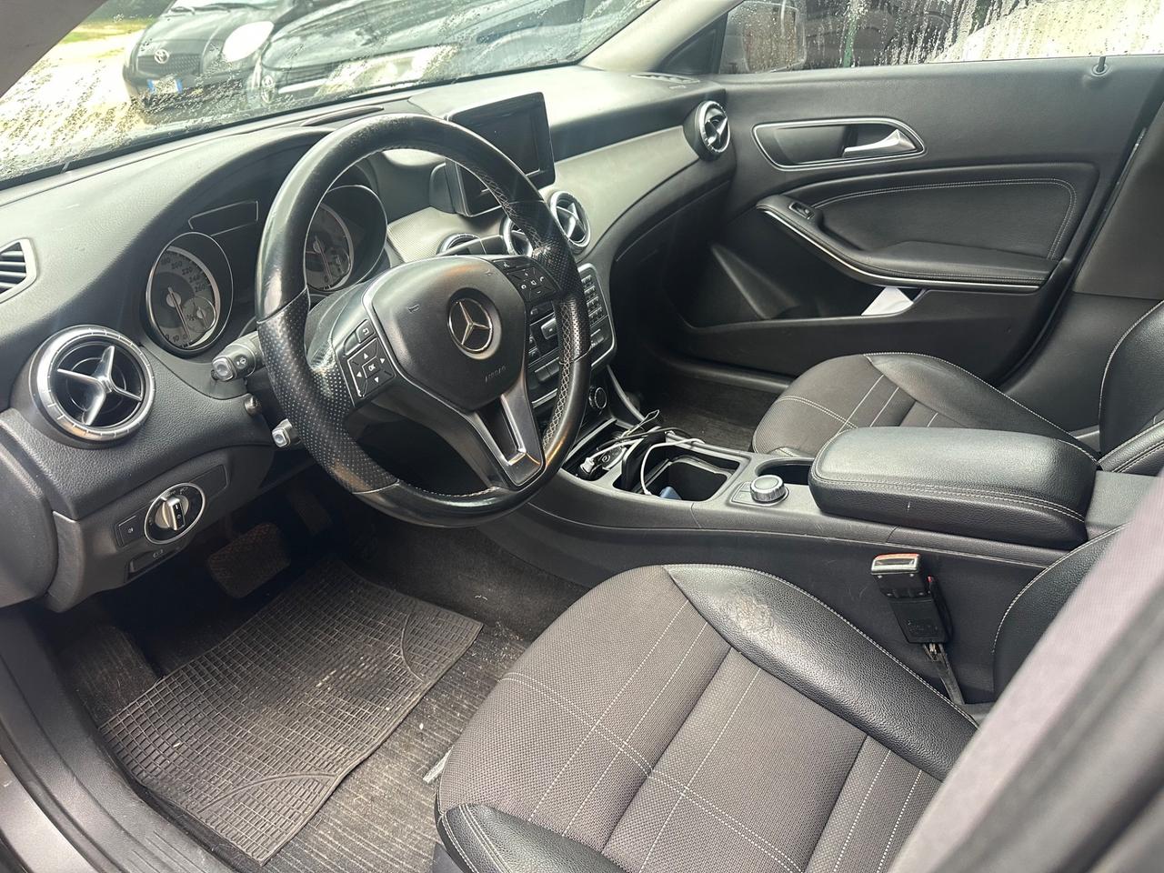 Mercedes-benz CLA 220 CDI Automatic Sport - GARANZIA