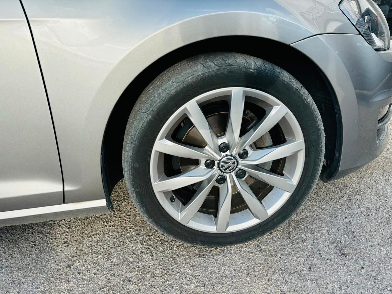 Volkswagen Golf 1.6 TDI 5p. Highline BlueMotion Technology