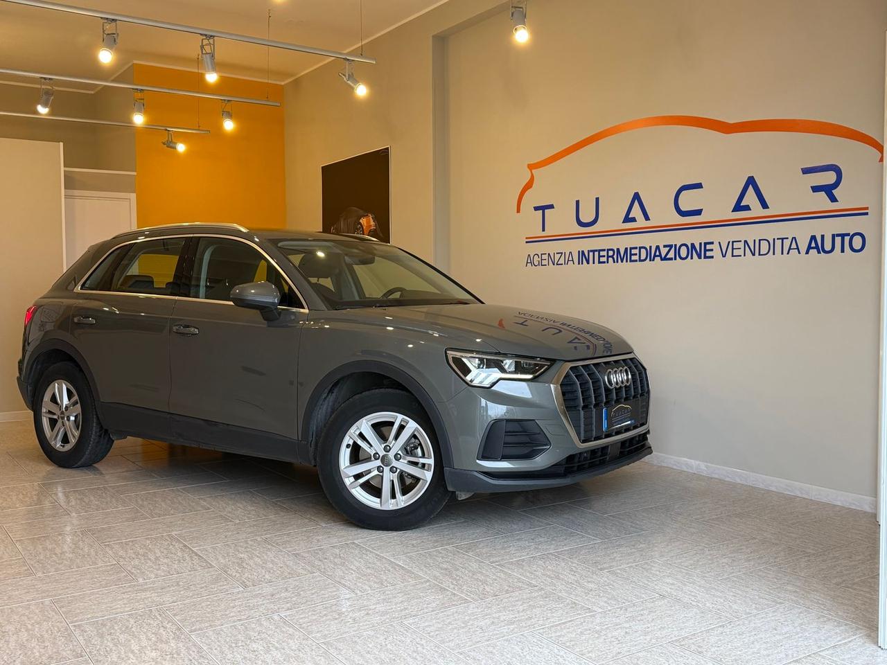 Audi Q3 Business 1.5 35 TFSI #9296