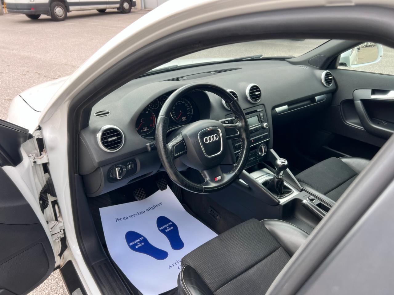 Audi A3 SPB 1.6 TDI 105 CV S-LINE Doppio
