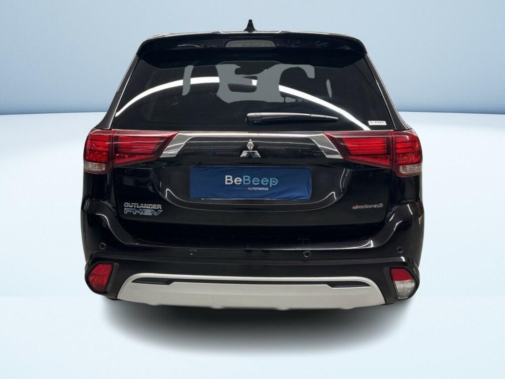 Mitsubishi Outlander 2.4 Mivec PHEV Diamond 4WD CVT