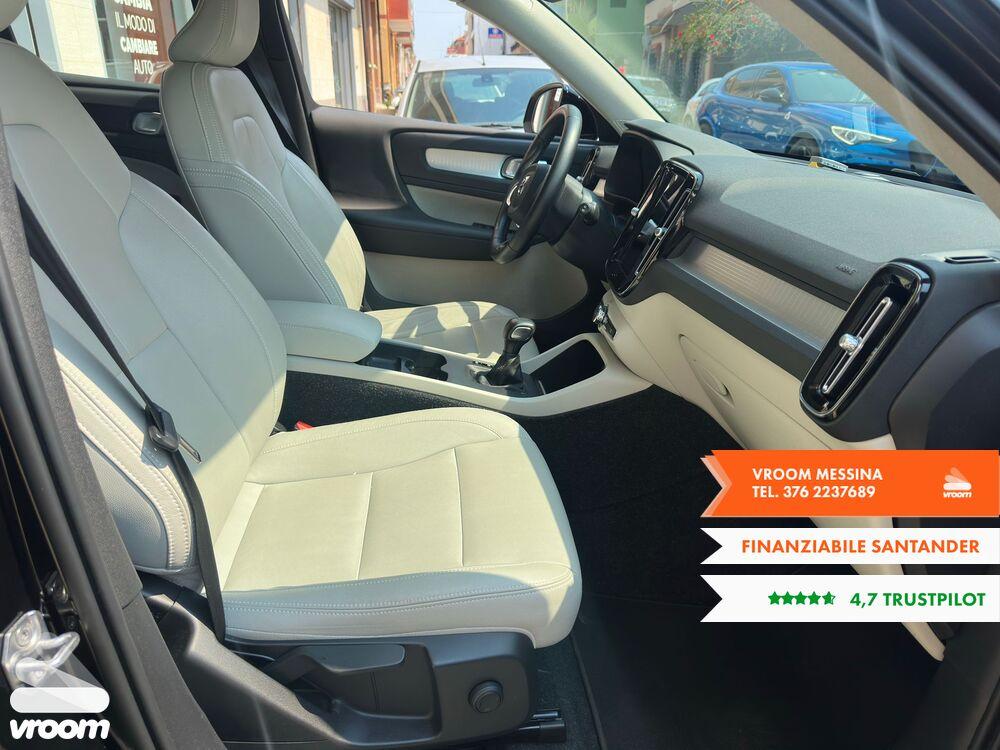 VOLVO XC40 (2017-->) XC40 T3 Momentum Pro