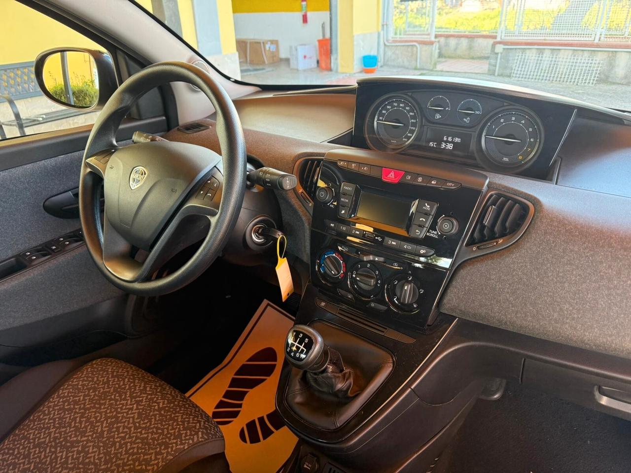 Lancia Ypsilon 1.0 FireFly 5 porte S&S Hybrid Silver Plus