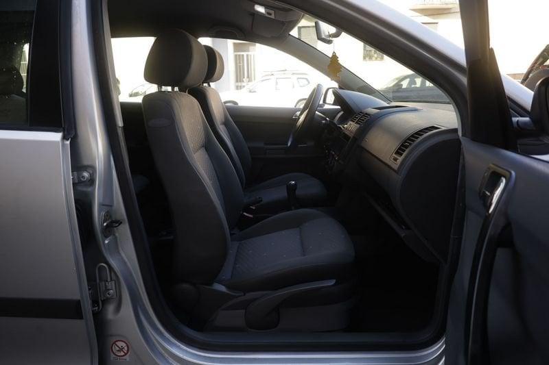 Volkswagen Polo VOLKSWAGEN POLO 1.1 47KW BENZINA ANNO 2003