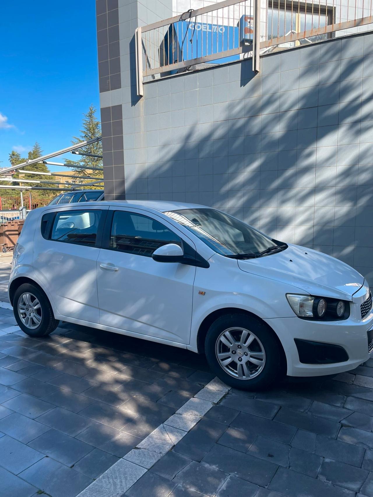 Chevrolet Aveo 2012 1.2 86cv