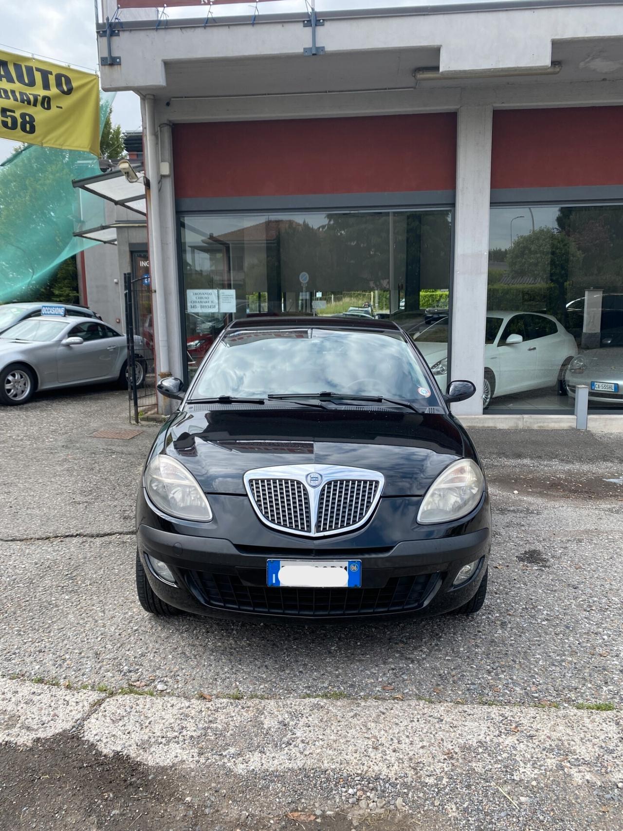 Lancia Ypsilon 1.2 OK NEOPATENTATI