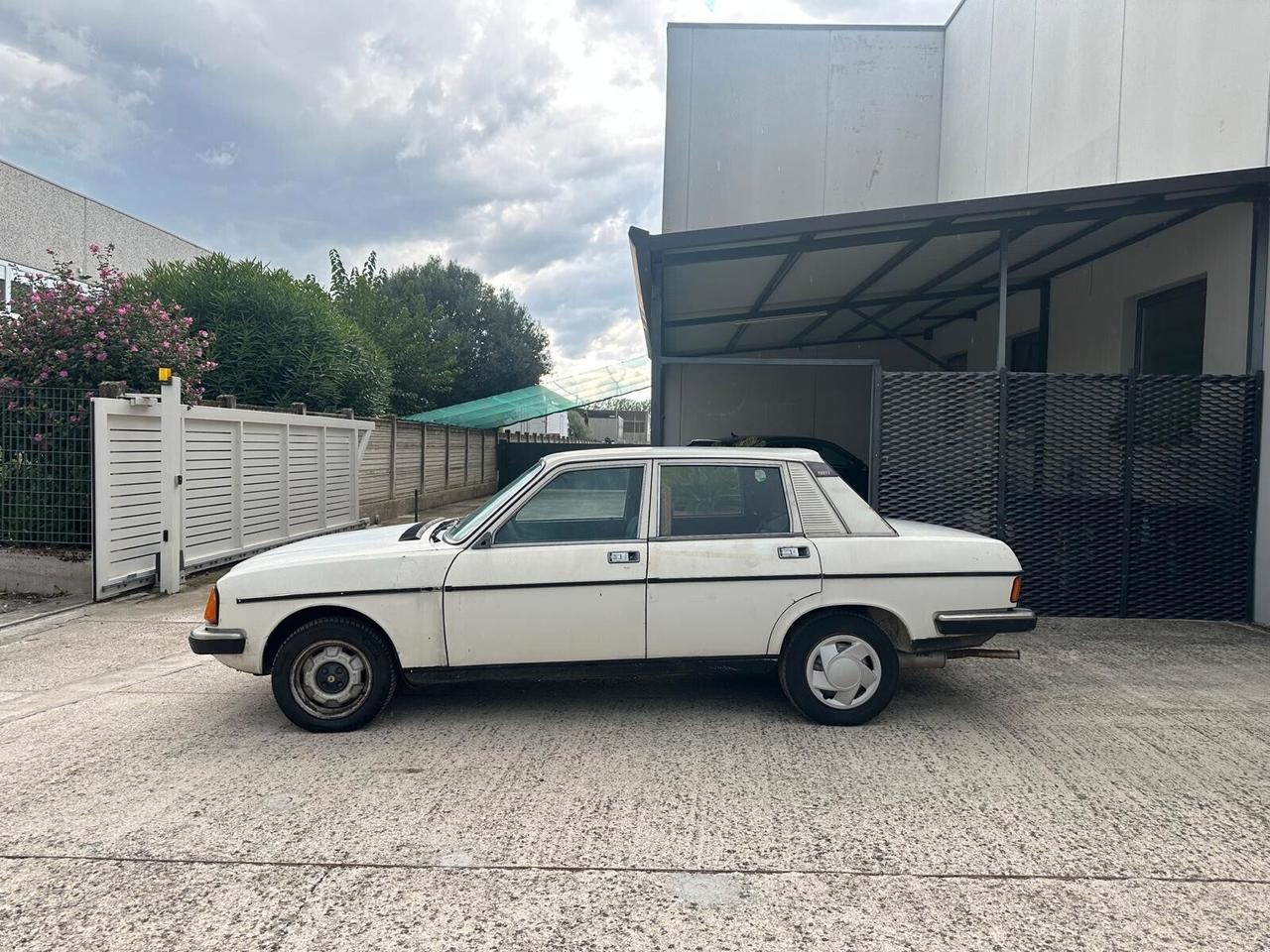 Lancia Beta HP Executive 2.0 i.e.