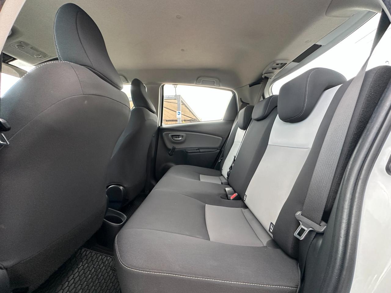 TOYOTA Yaris 1.5 Hybrid 5 porte Business