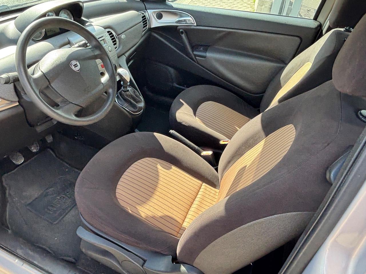 Lancia Ypsilon 1.2 Argento