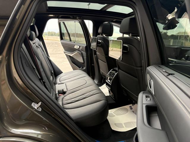 BMW X5 xDrive30d 48V Msport Pro con soli 3563 km