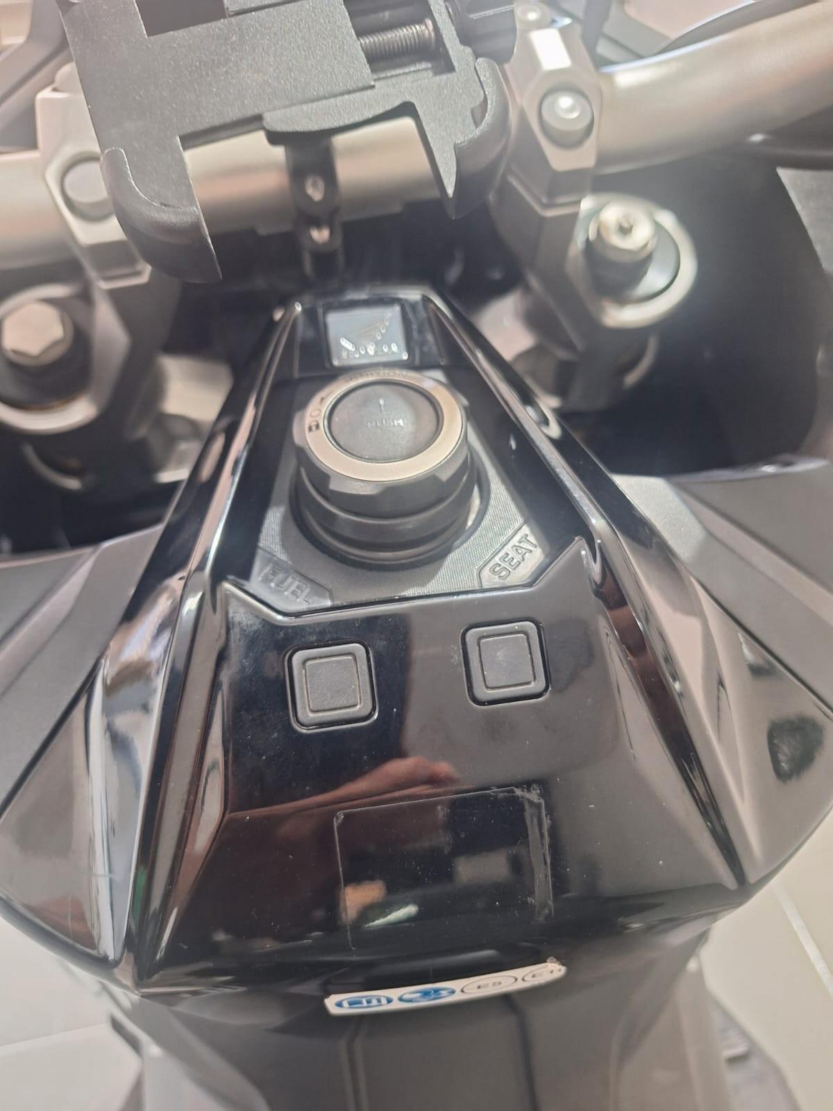 Honda X-ADV 750 2024