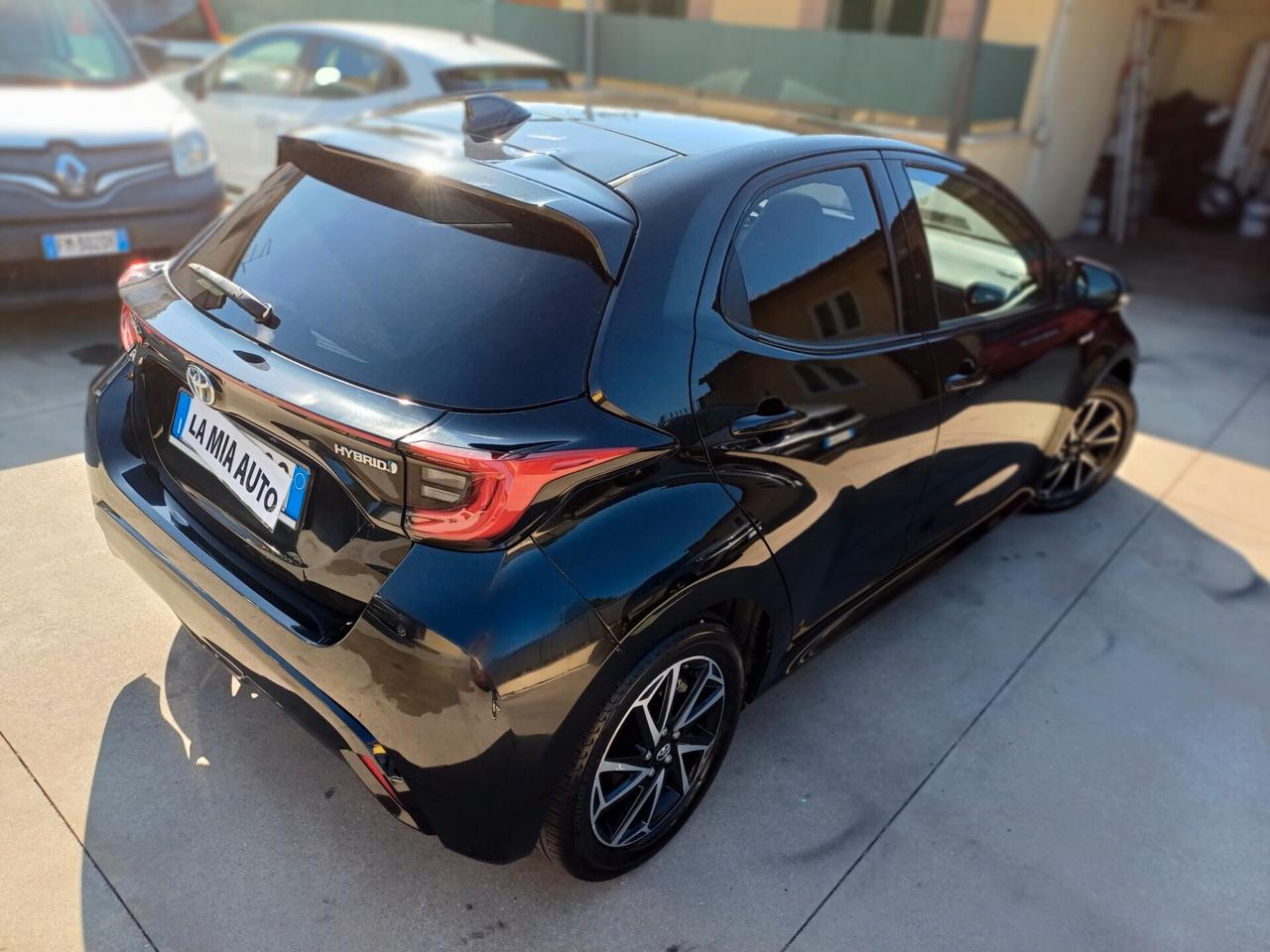 Toyota Yaris 1.5 Hybrid 5 porte Lounge(TETTO PANORAMICO)