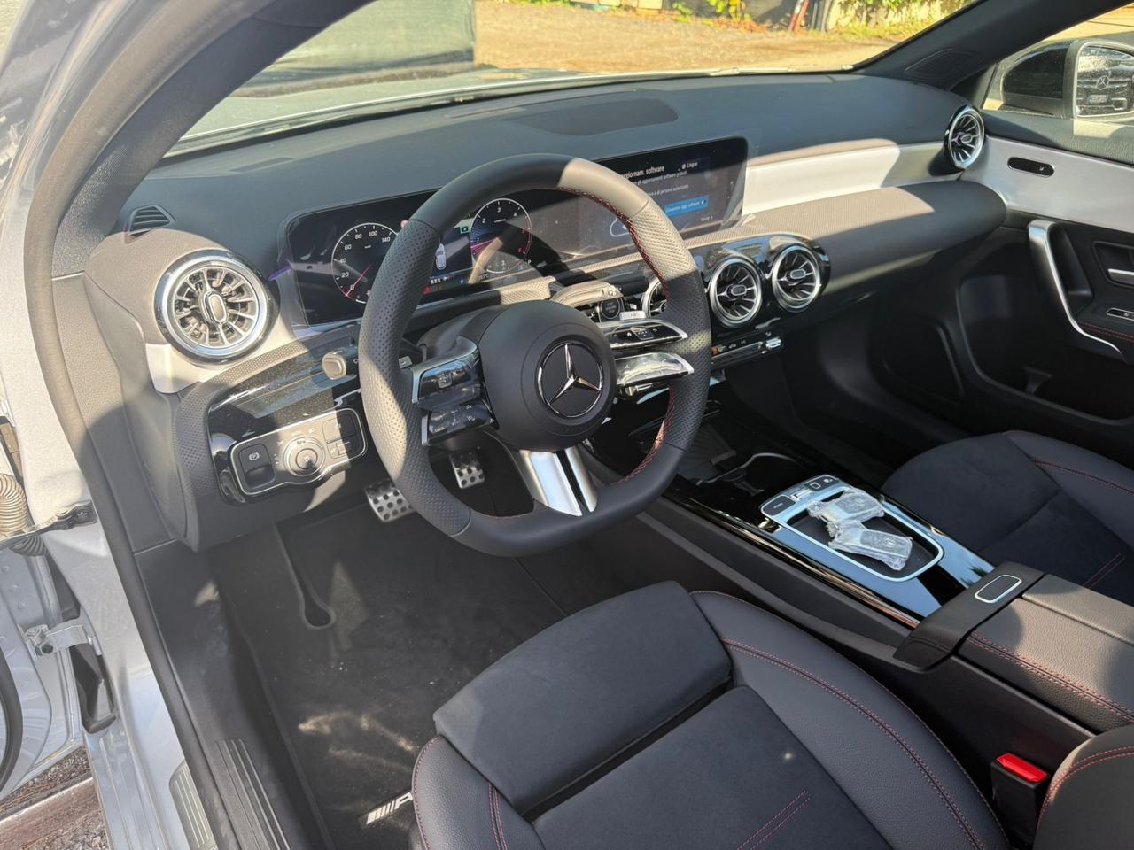 Mercedes-benz A 180 d Automatic AMG Line Premium TETTO KAMERA KM0 *PROMO*