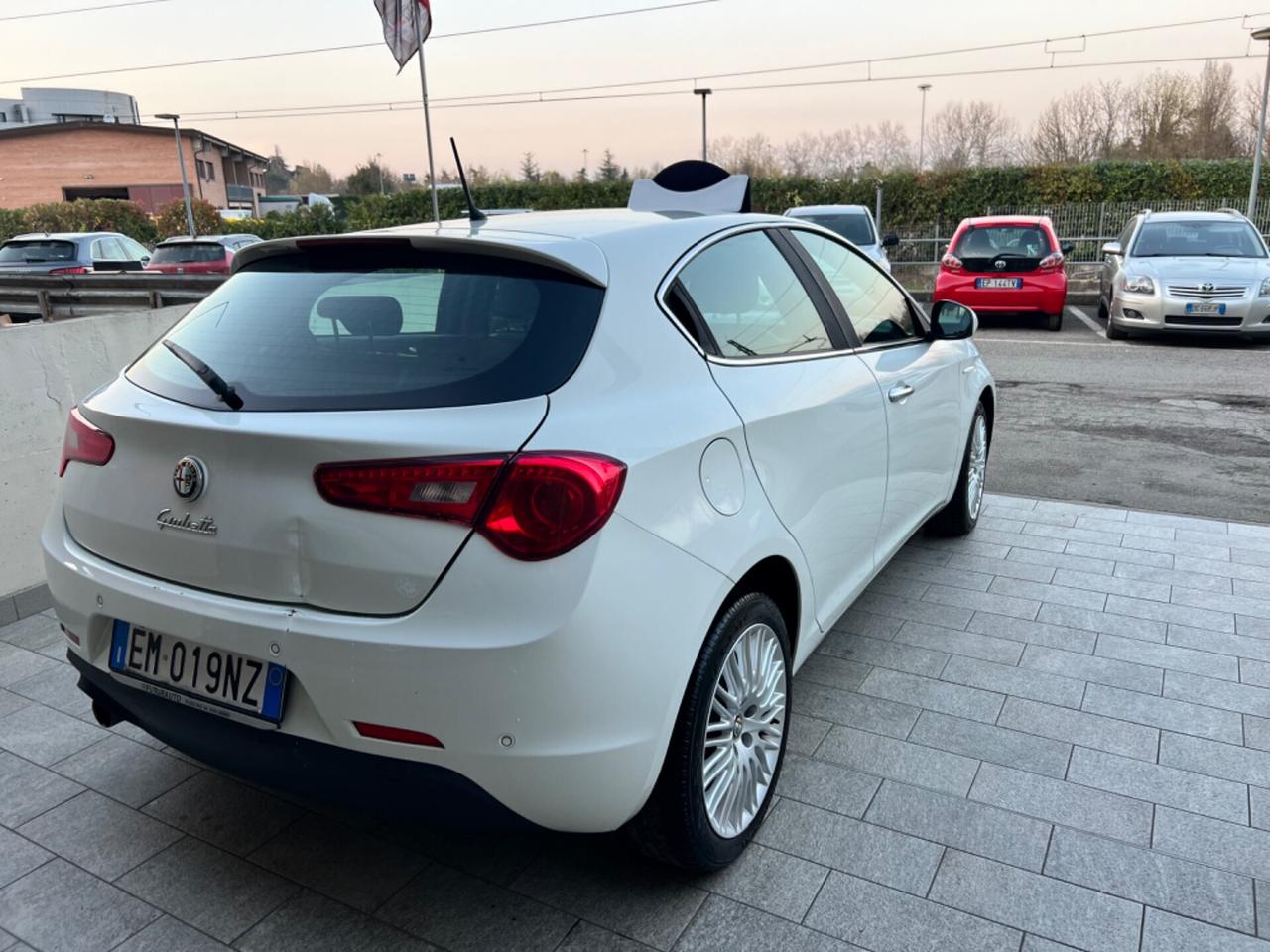 Alfa Romeo Giulietta 1.6 JTDm-2 105 CV Exclusive