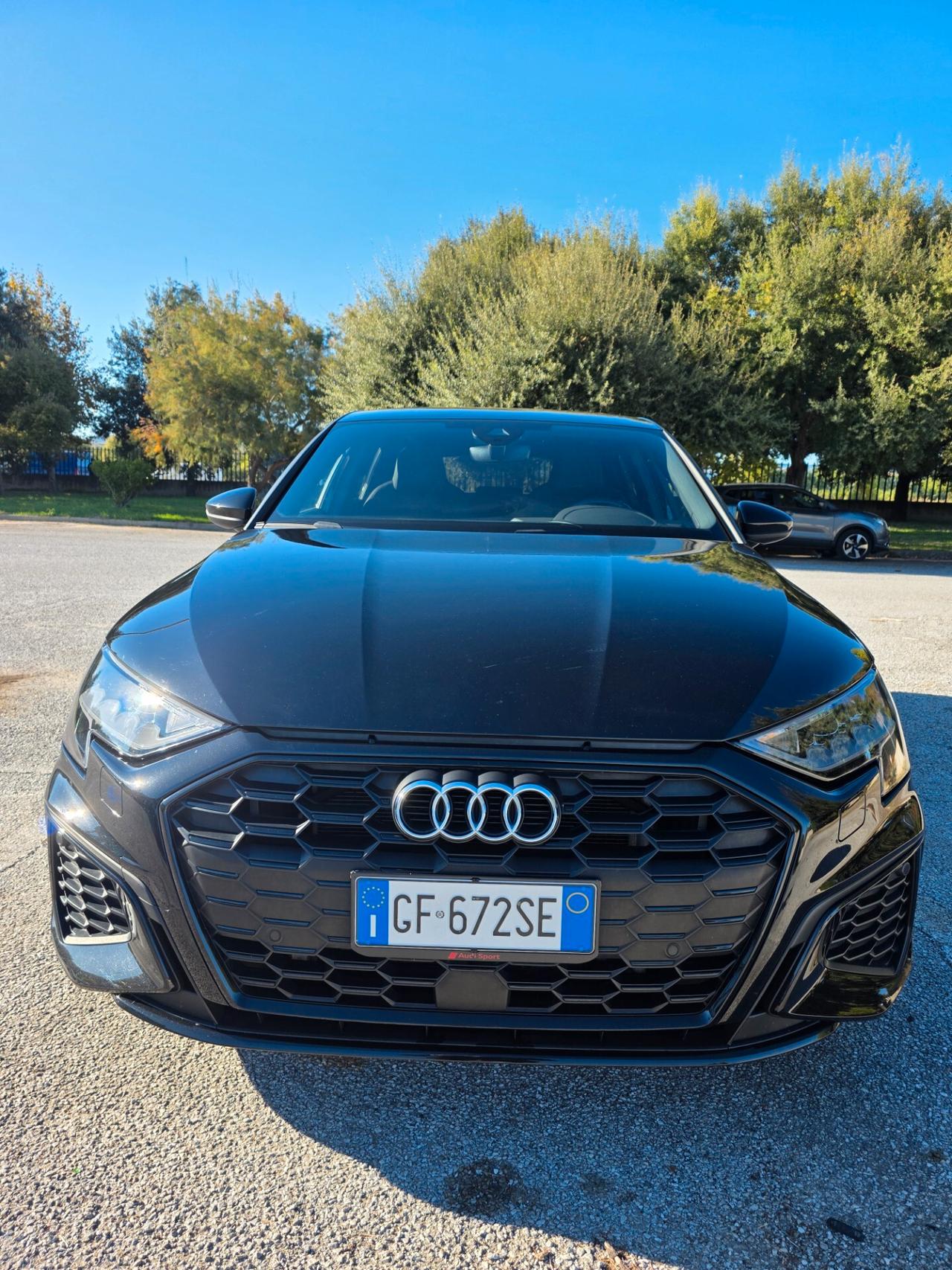 Audi A3 SPB 45 TFSI e S tronic line edition BLACK