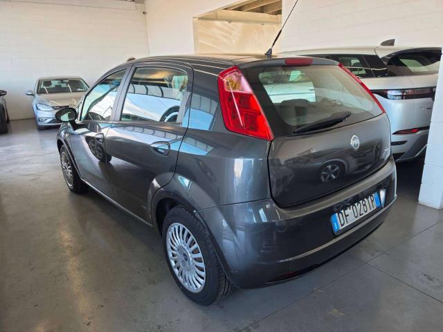 Fiat Grande Punto Grande Punto III 2005 5p 1.2 Active c/clima 65cv