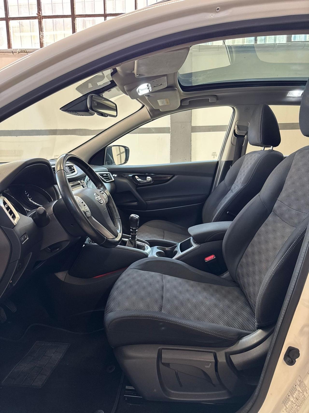 Nissan Qashqai 1.5 dCi Tekna