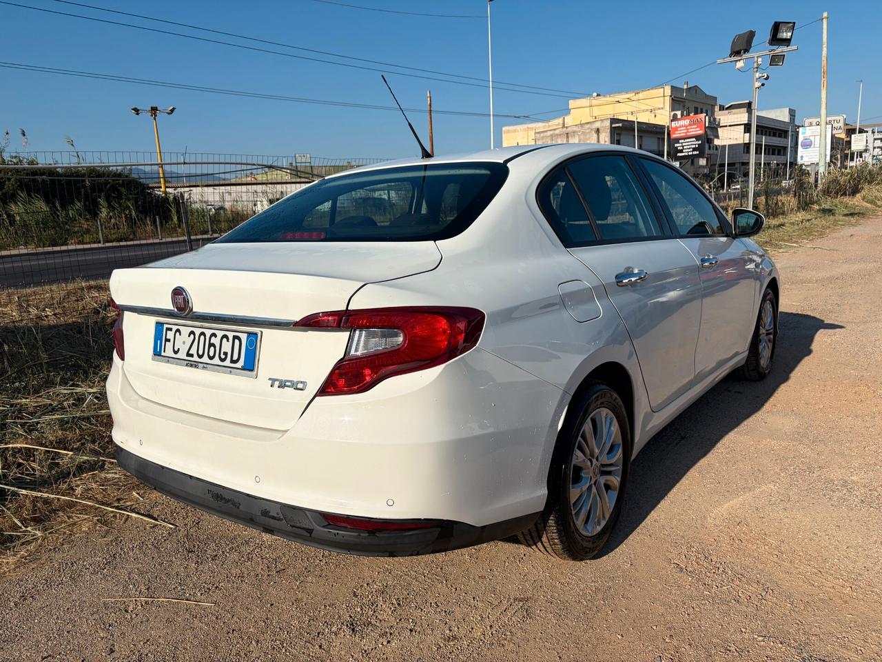 FIAT TIPO 1.4 95CV ANNO 2016 UNICOPROIETARIO GARANTITA